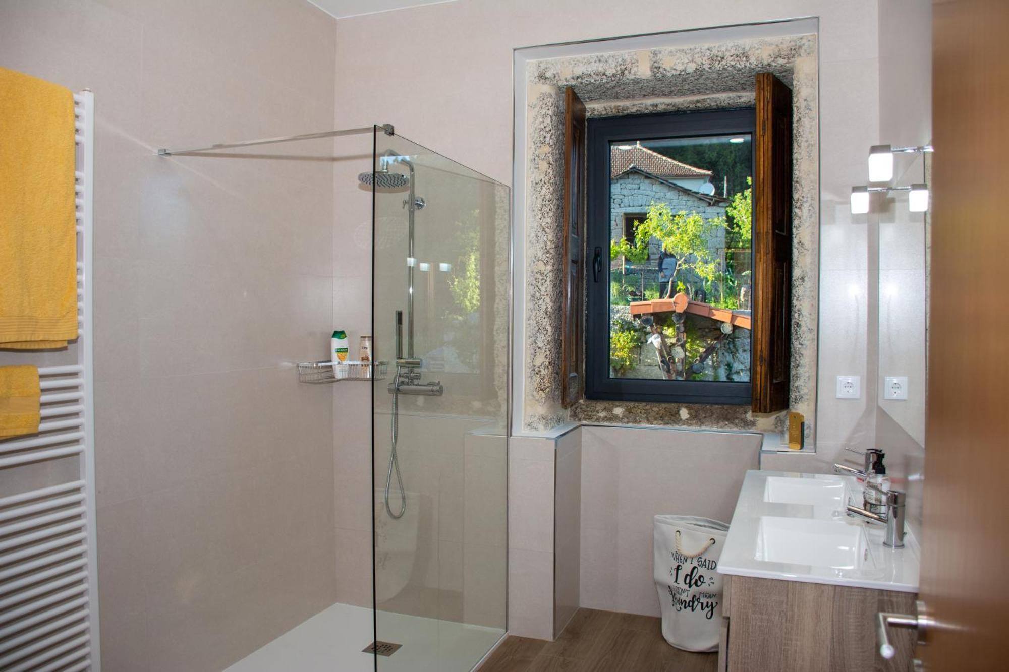 Вілла Quinta Do Bairro Вієйра-ду-Міню Екстер'єр фото